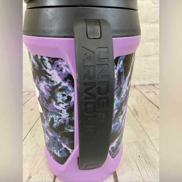 Under Armour Purple Python 64 oz. Water Bottle. NWT! - Picture 3 of 12